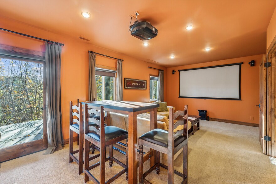 Building Photo - 7240 Buckboard Dr