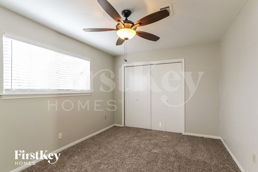 Building Photo - 230 Black Rock Rd