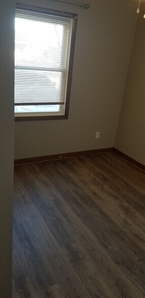 Building Photo - 306 Sycamore St