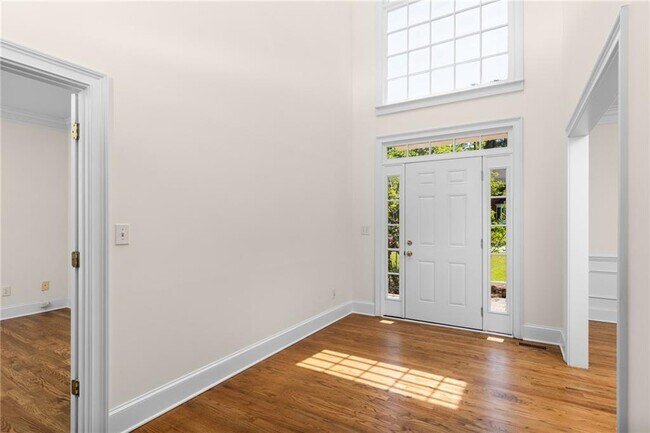 Building Photo - 5941 Wilbanks Dr