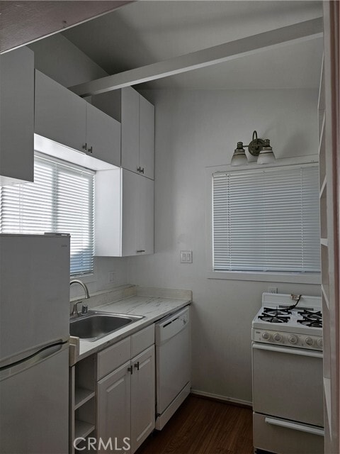 Building Photo - 2547 Hermosa Ave