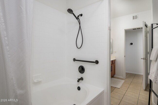 Building Photo - 15095 N Thompson Peak Pkwy