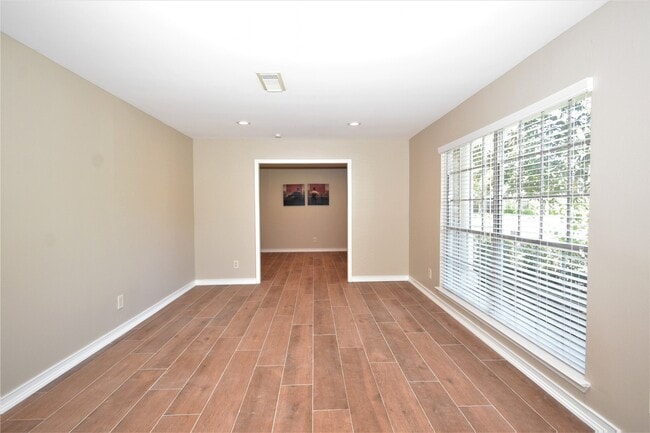 Building Photo - 6011 Arboles Dr