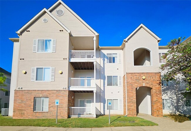 Primary Photo - 2200 Classen Blvd