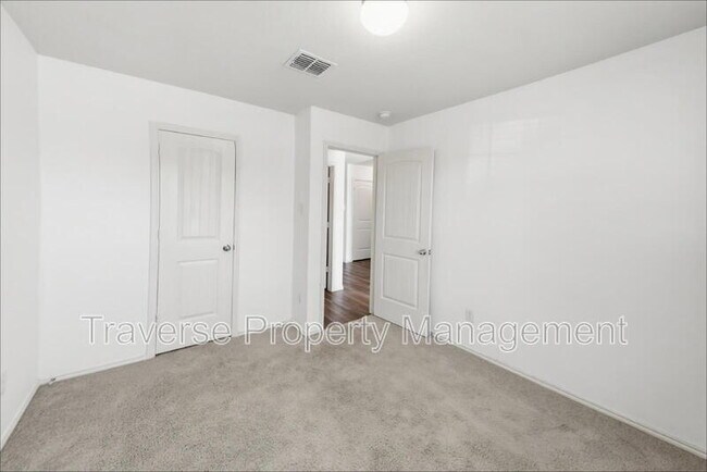 Building Photo - 14421 Artisan Dr