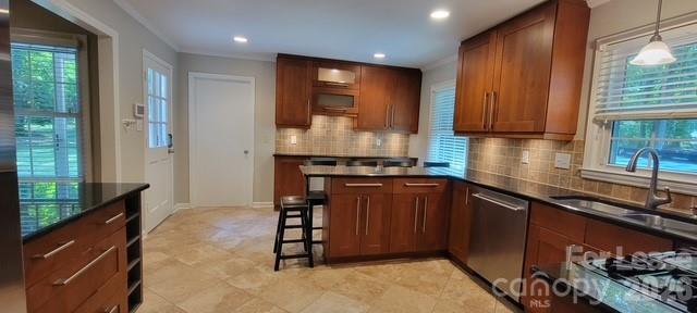 Building Photo - 1318 Beechdale Dr
