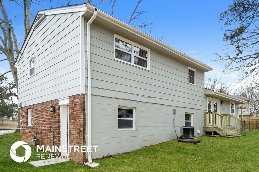 Building Photo - 5789 Colt Ct