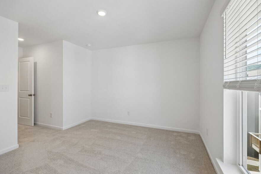 Building Photo - 4158 Tillie Cir
