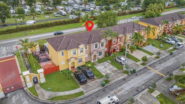 Building Photo - 755 E Mowry Ct
