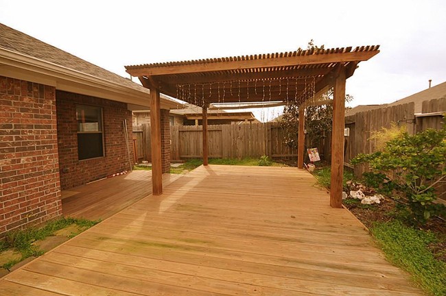 Building Photo - 12207 Tawney Ct