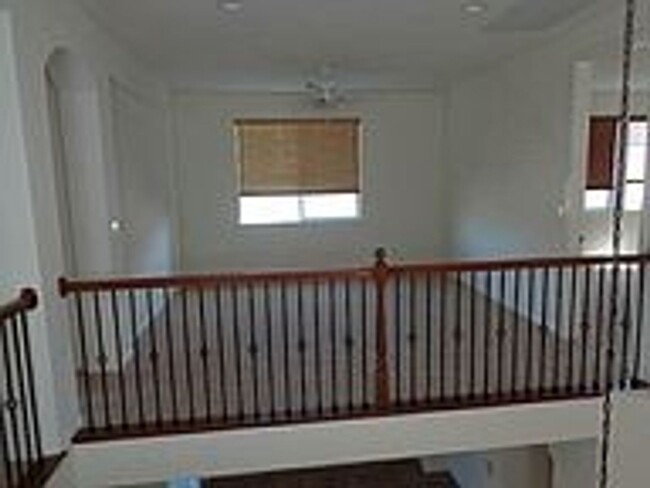 Building Photo - Nice 4 bedroom home located near Franklin ...