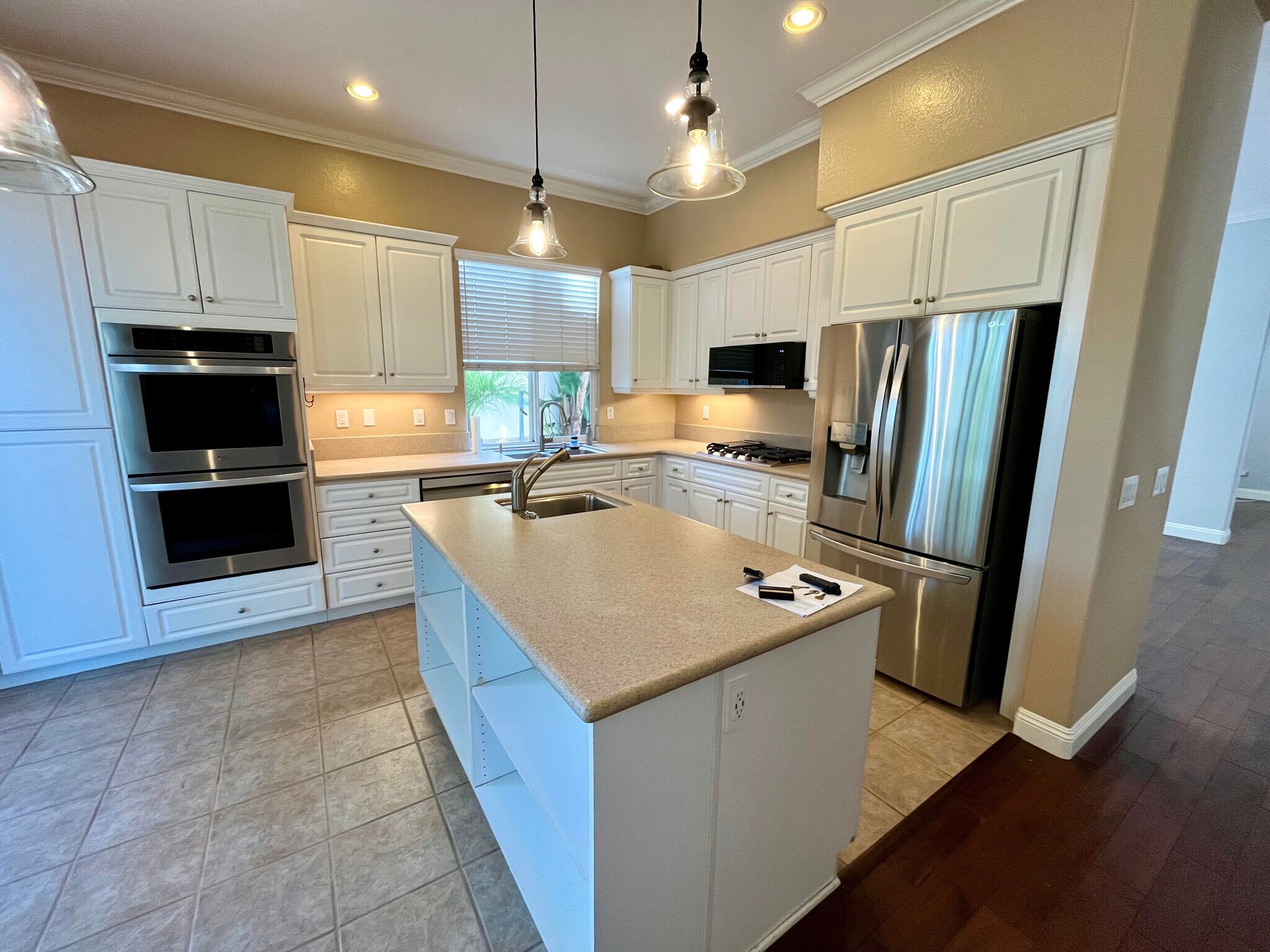 Building Photo - 5538 Coyote Ct