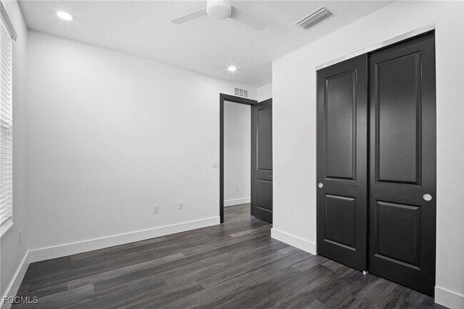 Building Photo - 4469 Enid Ln