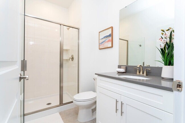 Building Photo - 4343 Scene Ln