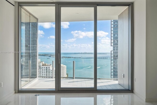 Building Photo - 300 Biscayne Blvd Way