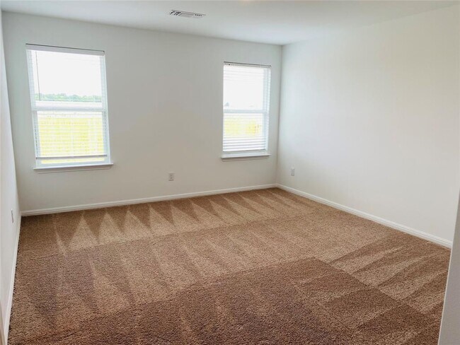 Building Photo - 18108 Speculator Ln