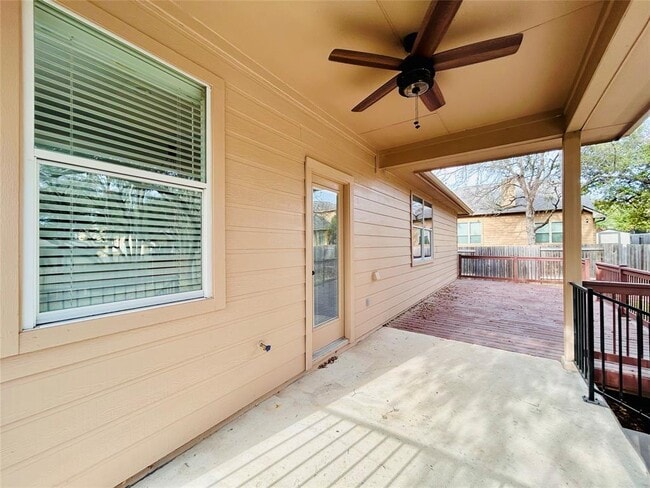 Building Photo - 240 Fort Mabry Loop