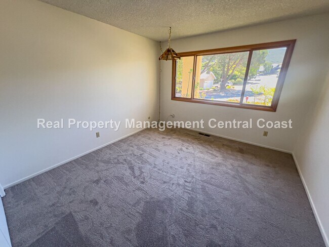 Building Photo - AVAILABLE NOW - Nice Home Near Laguna Lake...