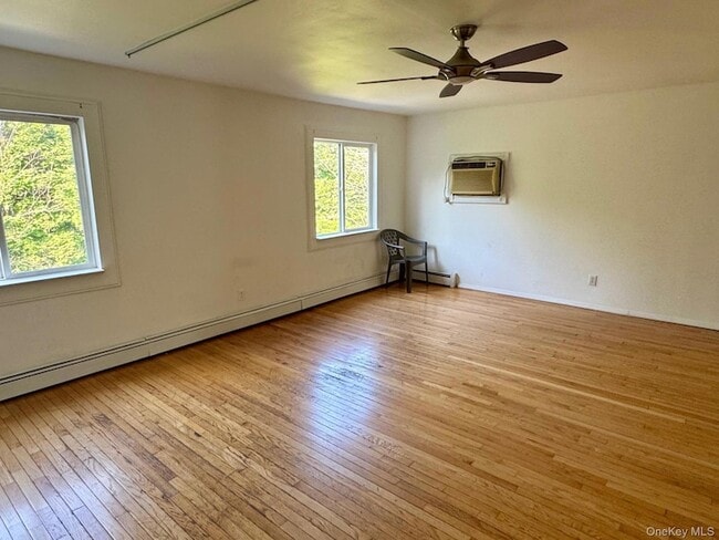 Building Photo - 56 Chaucer Ct