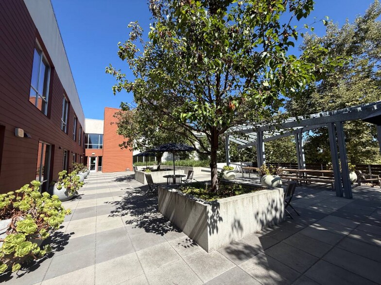 Building Photo - 495 N Wolfe Rd