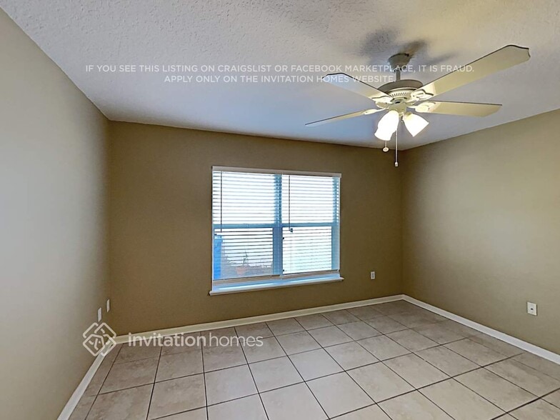 Building Photo - 13501 Mango Bay Dr