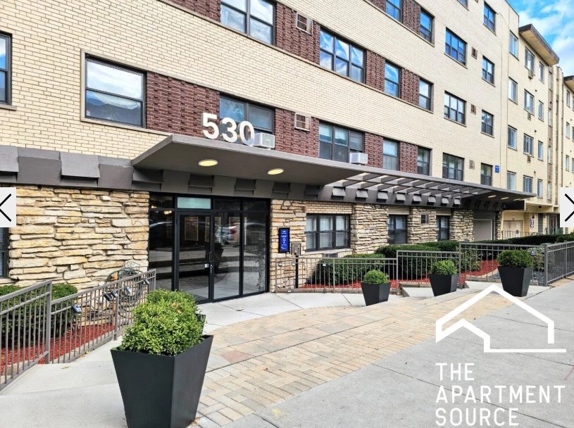 Building Photo - 530 W Aldine Ave