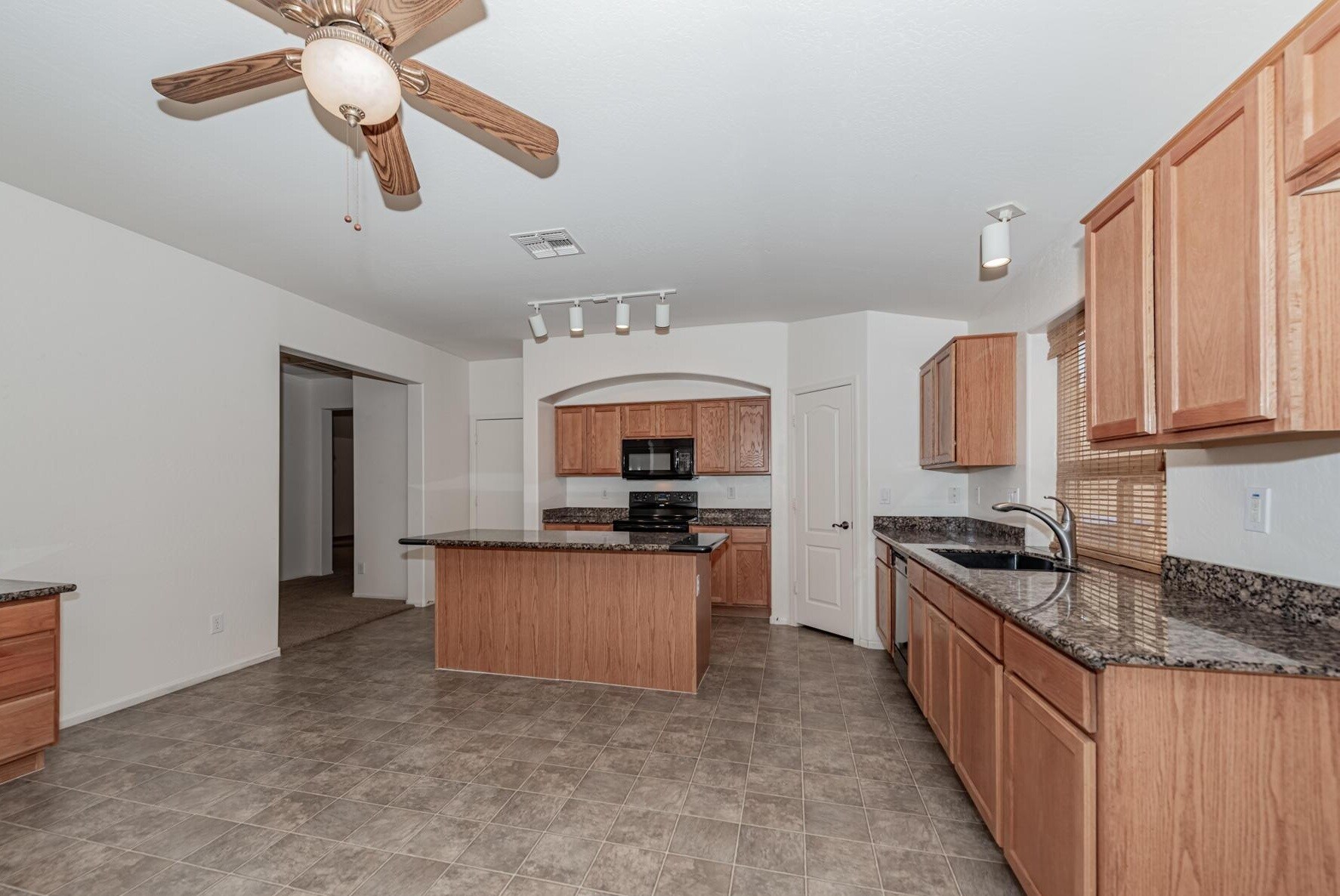 Building Photo - 17571 W Eugene Ter