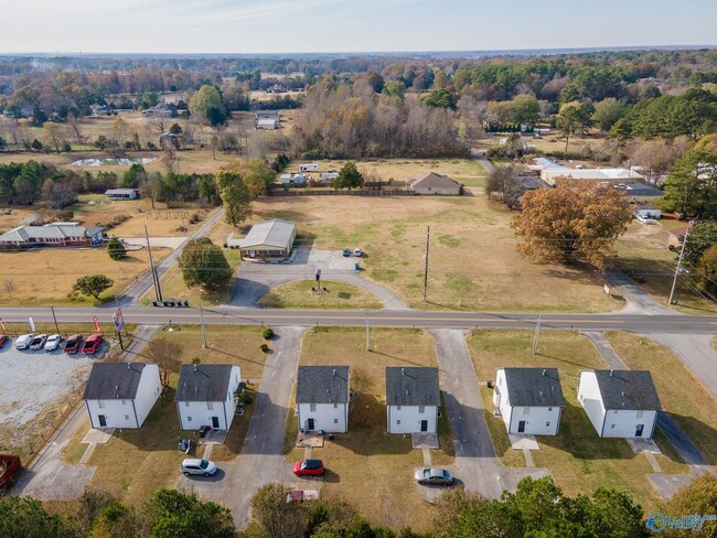 Building Photo - 6963 Wall Triana Hwy