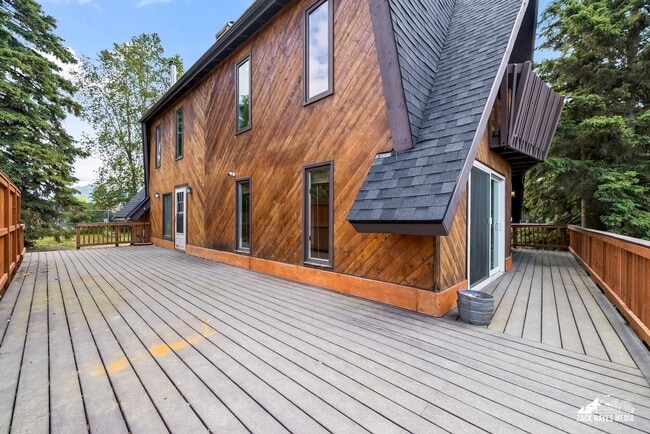 Building Photo - Towne East Single Family Home
