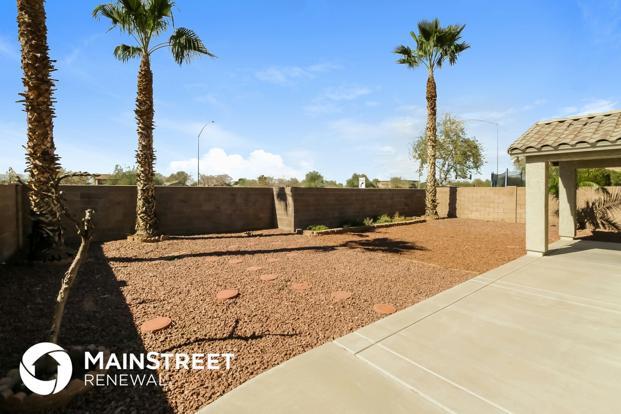 Building Photo - 2822 S Abbey