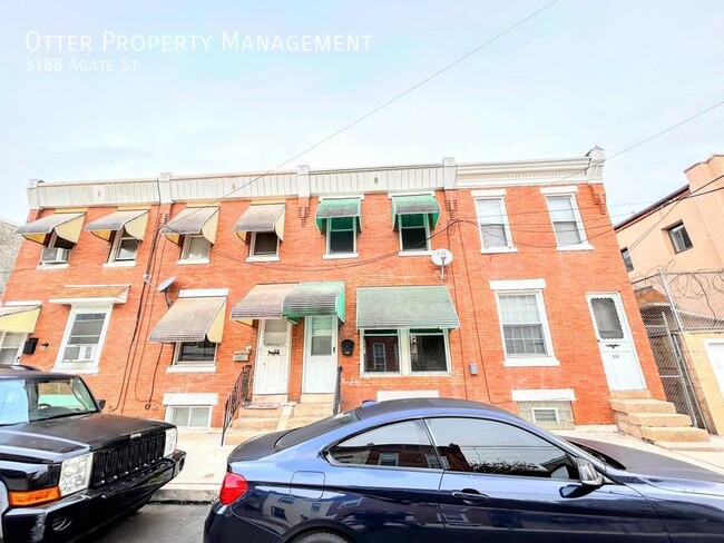 Building Photo - Lovely 2BR/1BA Port Richmond Home with Pri...