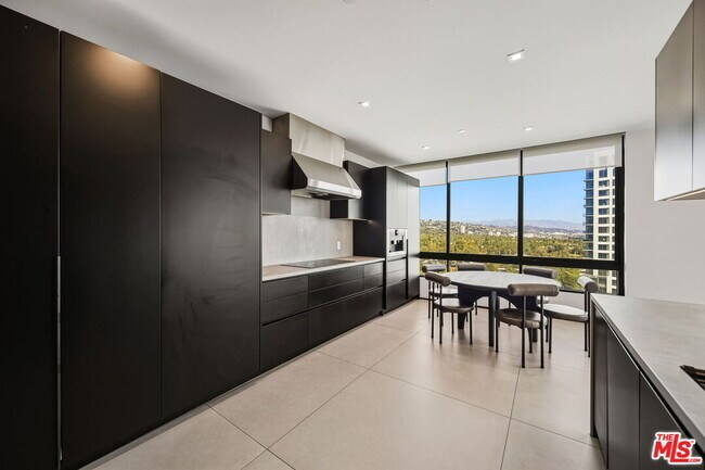 Building Photo - 10350 Wilshire Blvd