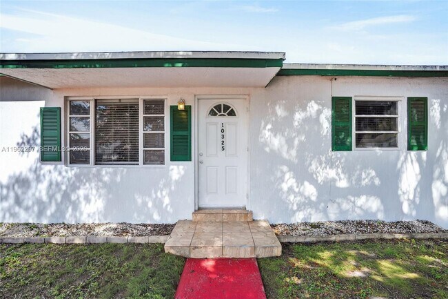 Building Photo - 10325 SW 149th St