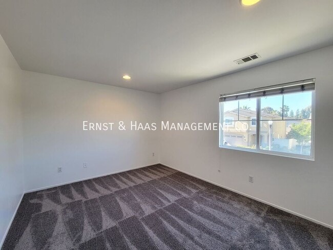 Building Photo - 17528 Yellowwood Way