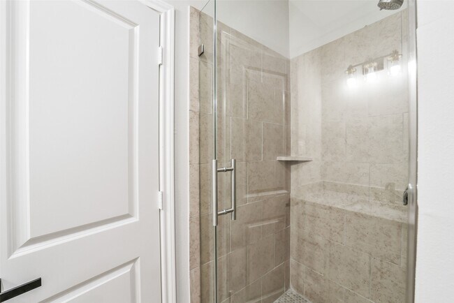 Building Photo - 6835 Tara Dr