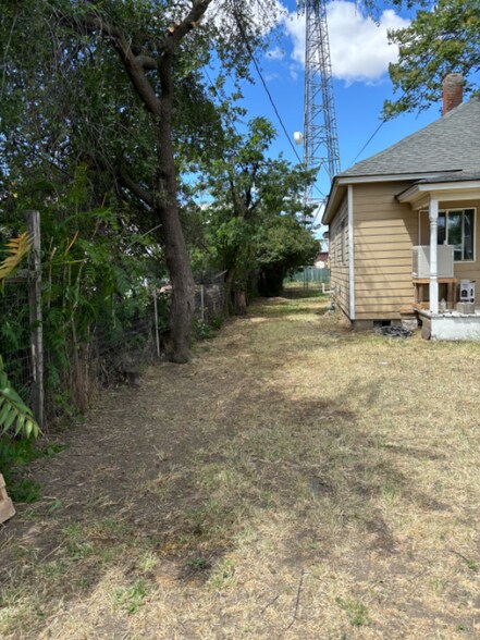 Primary Photo - 707 N 12th Ave