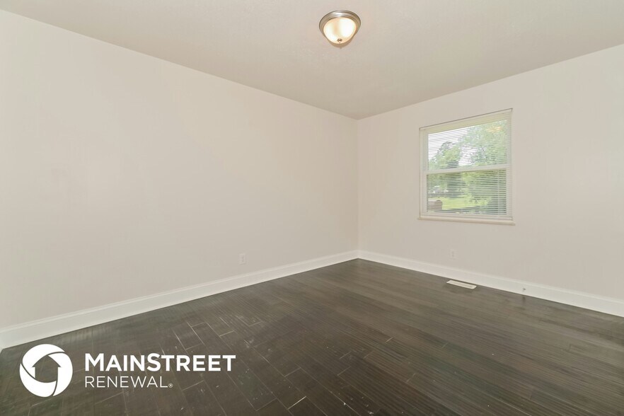 Building Photo - 5712 Bluewood Ln NW