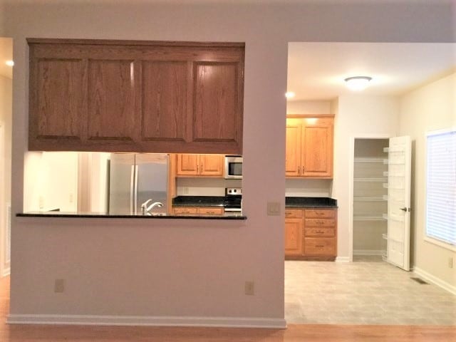 Building Photo - 103 High Ridge Dr S