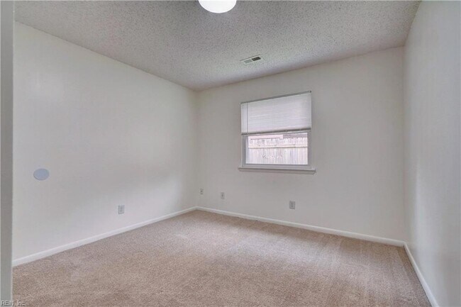 Building Photo - 1801 Colleen Ct