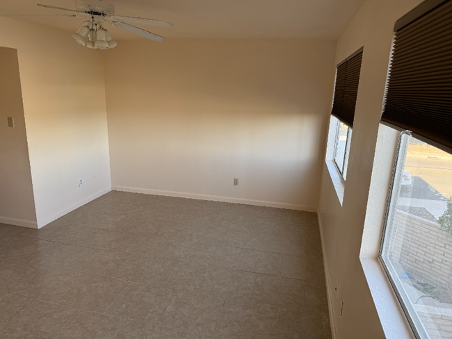 Building Photo - 2803 S 1st Ave