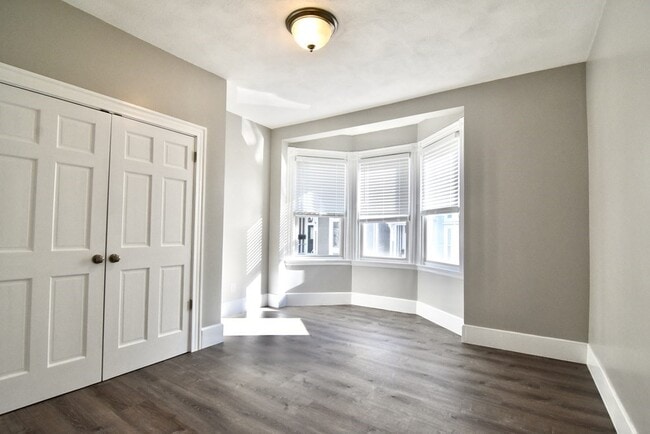 Building Photo - 61 Gates St