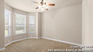 Building Photo - 605 Oakmont Way