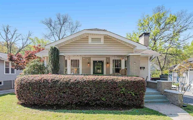Primary Photo - Two Bedroom Home For Rent