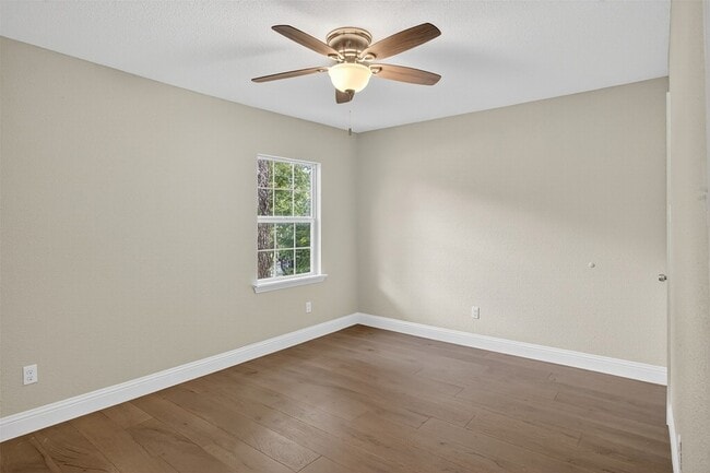 Building Photo - 4806 W University Blvd