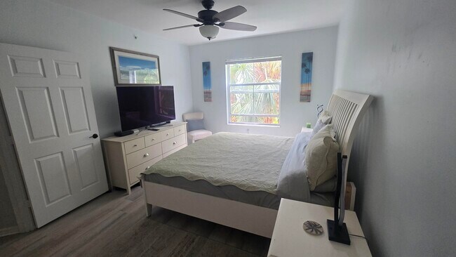 Building Photo - 1309 Tuscany Way