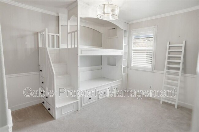 Building Photo - 24313 La Montura Dr