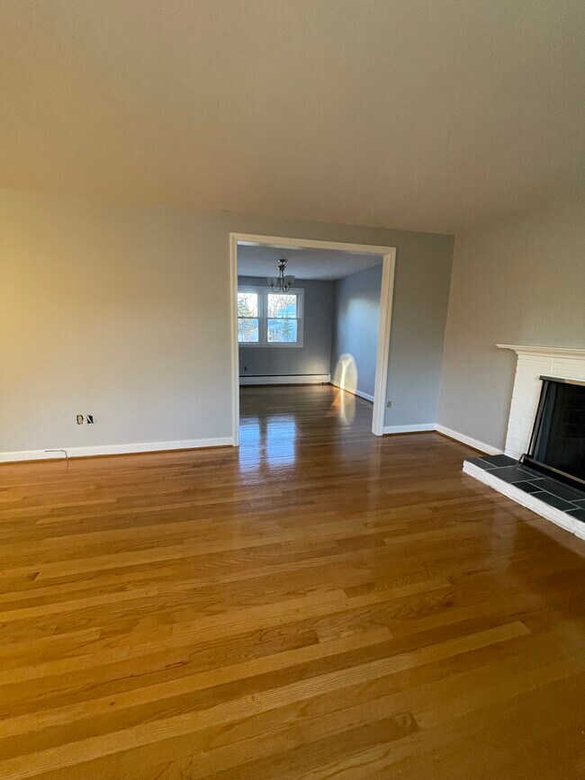 LR - 59 Cobblestone Way