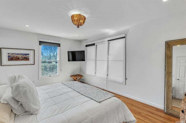 Building Photo - 6 Nidzyn Ave