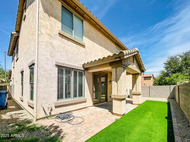Building Photo - 3829 E Morelos St