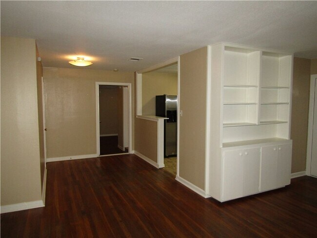 Building Photo - East Austin 3x2 Home Near Downtown & UT